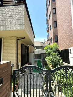 本山中町4丁目の外観