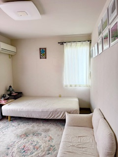 本山中町4丁目の洋室