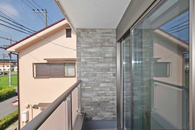 テラシエ安倉中6丁目新築一戸建て│4LDK+並列駐車2台可のバルコニー|2階バルコニー写真です。