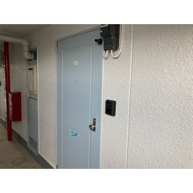 クーノス北坂戸の玄関