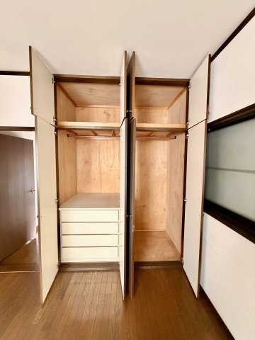 【中古】桐生市相生町2丁目　4LDK　駐車3台以上可！の収納