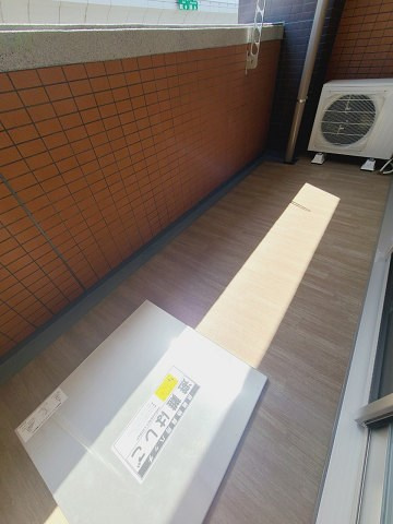 プレジオ西宮今津のバルコニー
