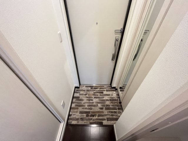 アビタ青木駅前の玄関