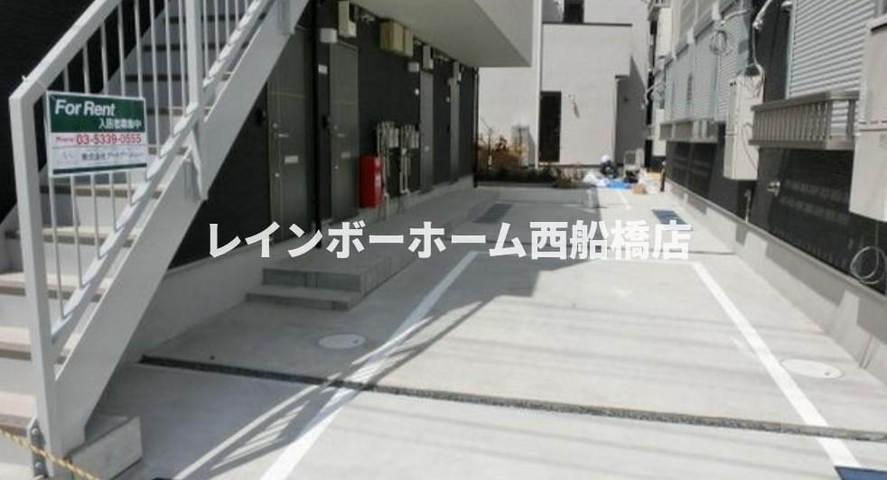 ヴェスタ市川のエントランス