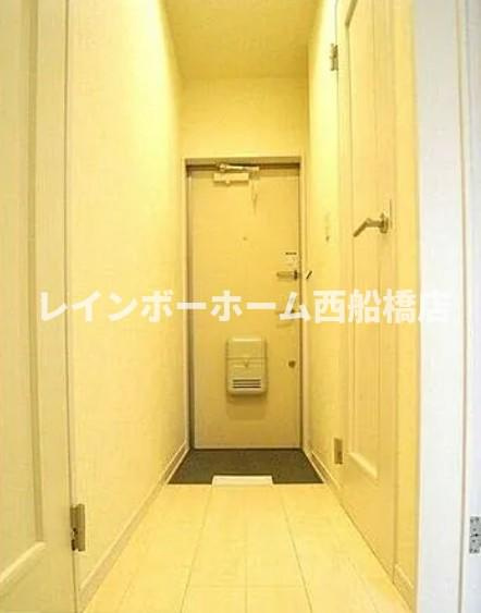 ヴェスタ市川の玄関