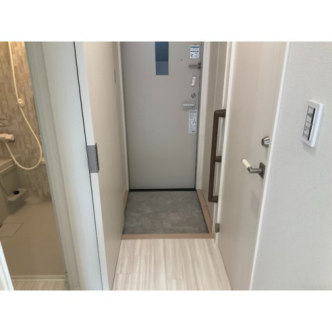 壱番館の玄関