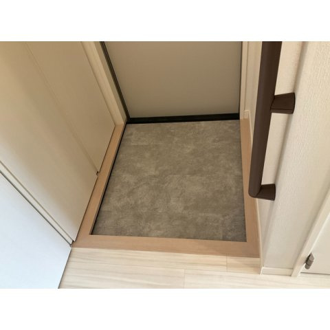 壱番館の玄関