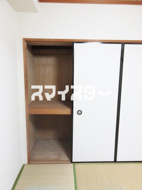 ホーユウパレス青梅の収納