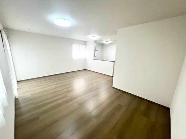 戸田市川岸3丁目2180番　B号棟
