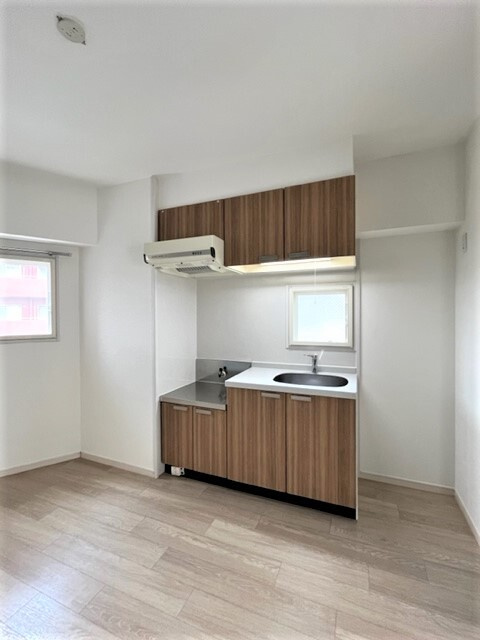 福岡市南区野間３丁目の賃貸マンションのキッチン