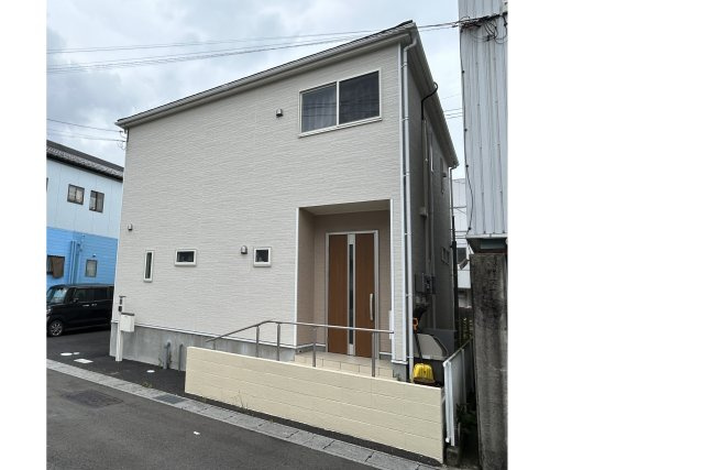 中古住宅　旦島中町1丁目の外観