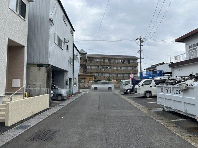 中古住宅　旦島中町1丁目の前面道路含む現地写真