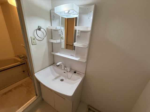 ケントマンションの独立洗面台