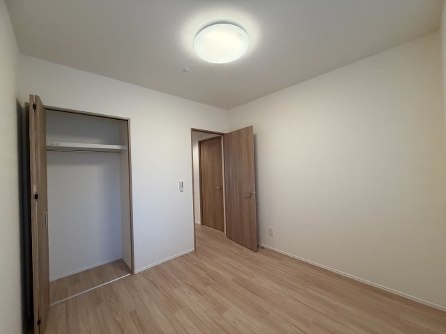 タワーズランド北野田フロントタワーの洋室|各部屋・LDK他フローリングもクロスも貼替！