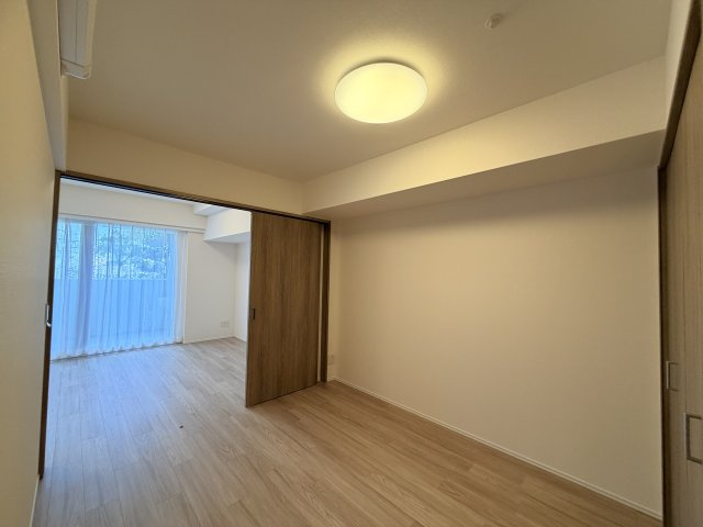 タワーズランド北野田フロントタワーの洋室|各部屋5帖以上・全室収納有！
