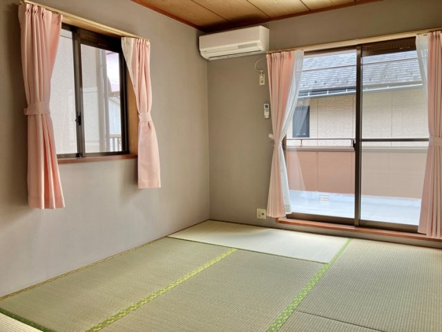 大成町戸建の寝室