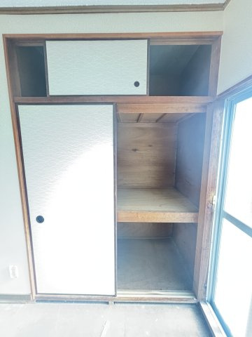 琴浦マンションの収納