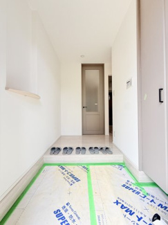 【玄関】 | 小山町　新築住宅♪ | 【玄関♪】広々とした玄関です♪