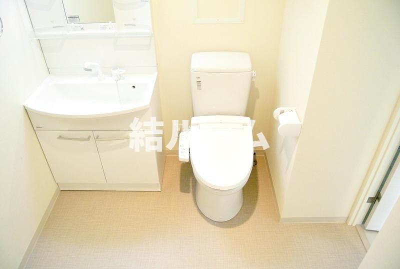 練馬区桜台２丁目の賃貸マンションのトイレ