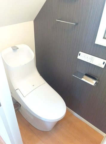 生田町4丁目戸建のトイレ|トイレです