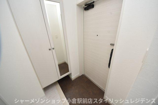 ピュアライフ金田の玄関