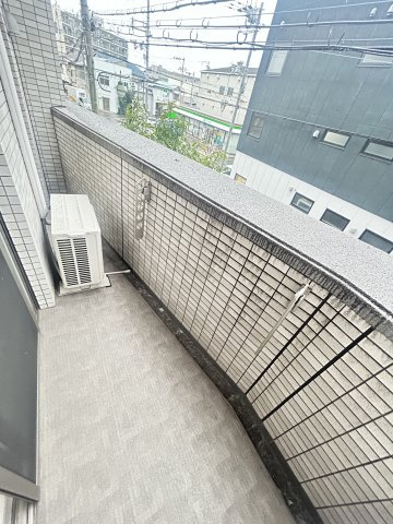 エスタート御幣島のバルコニー|バルコニーからの眺めを楽しみながら食事をしませんか