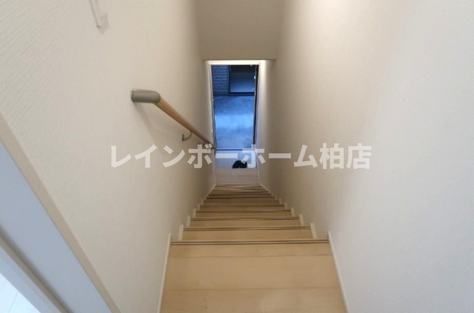 特典：仲介手数料が無料です!!の玄関|落ち着いた玄関です