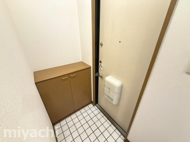 メゾネットクレール　Bの玄関
