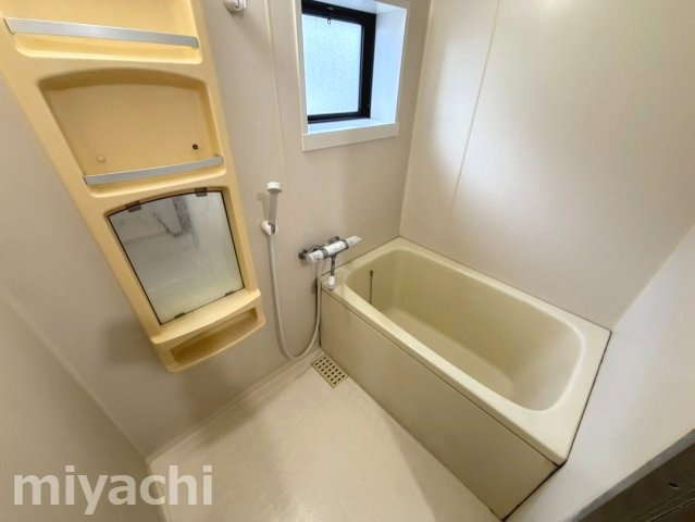 メゾネットクレール　Bの浴室