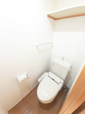 菊池郡菊陽町大字津久礼の賃貸マンションのトイレ