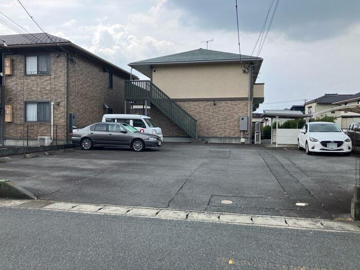 花花参番館の駐車場