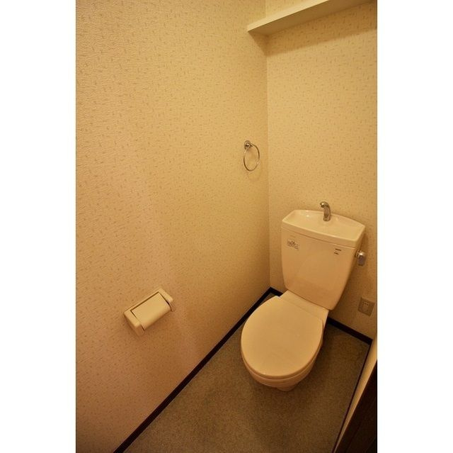 アムール Amicalのトイレ|ゆったりとした空間のトイレです