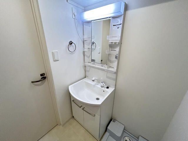 ＣＢ原市セレーナの独立洗面台