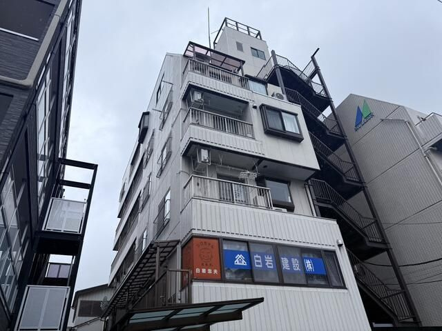 白岩ビル
