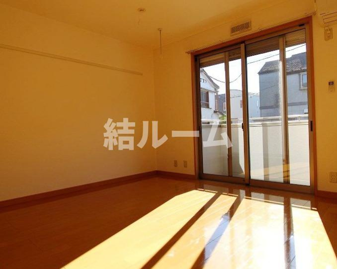板橋区赤塚７丁目のアパートの居間・リビング