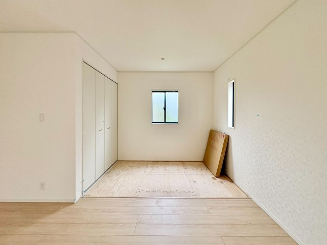 《仲介手数料半額》鶴ヶ島市藤金第13　全2棟　2号棟の洋室|タタミコーナー3帖