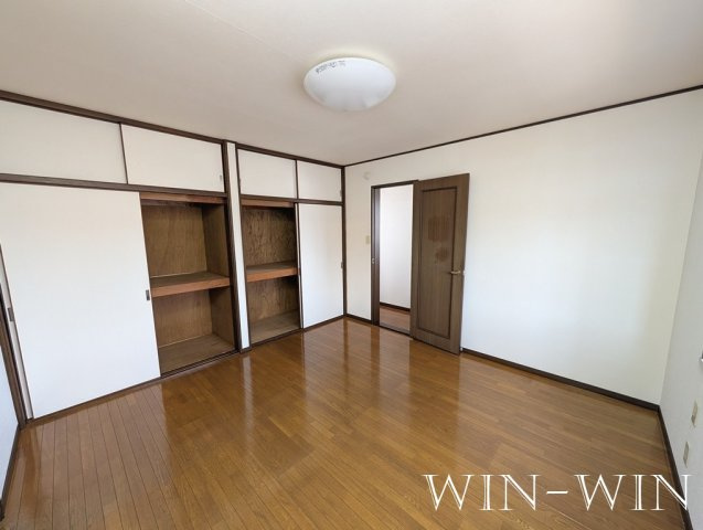 豊橋市北山町貸家の寝室