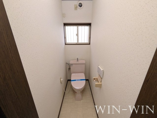 豊橋市北山町貸家のトイレ