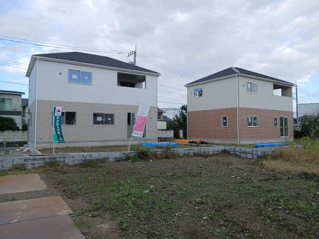 吉見町下細谷第２　の外観|２号棟現地外観（2026年10月27日）撮影　＊左側２号棟・右側３号棟