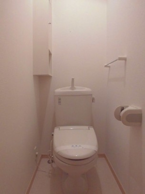 【トイレ】 | ピーノパストラル４ | ※同物件、同タイプ、間取り反転のお部屋です