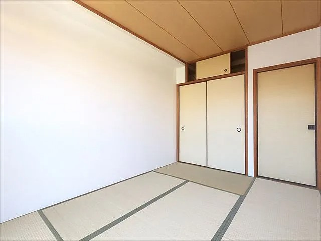 フロッグハウスカズオの居間・リビング