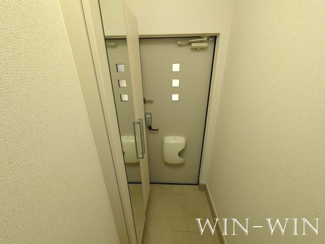 プルメリアの玄関