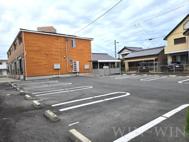 プルメリアの駐車場