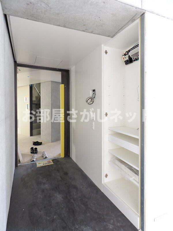 GROVE【高級賃貸・ブランドマンション】の玄関