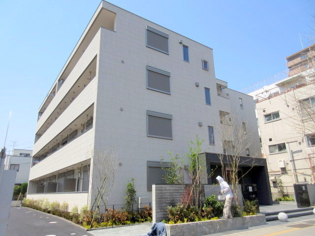 ＦＥＬＳＥＮ　フェルゼンの駐車場|★敷地内駐車場★※現在満車