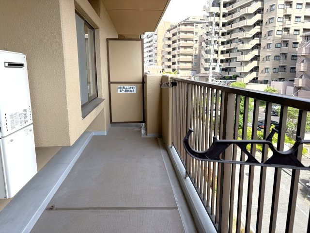 ロイヤルコンフォート日進のバルコニー