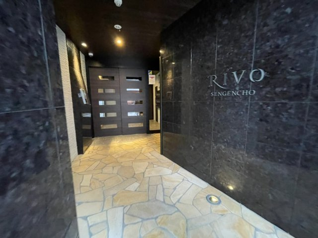 RIVO浅間町　名古屋市賃貸　仲介手数料無料のエントランス