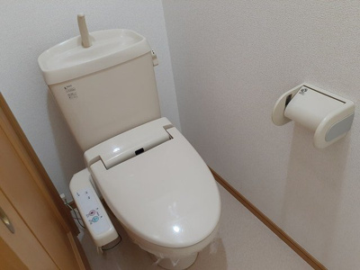 【トイレ】 | コンソラトゥール | コンパクトで使いやすいトイレです