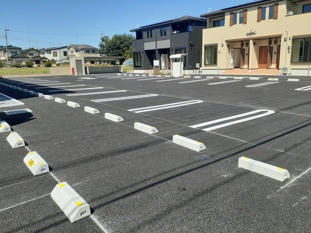 【駐車場】 | ポンテヴェキオ | 駐車場に車を止められます