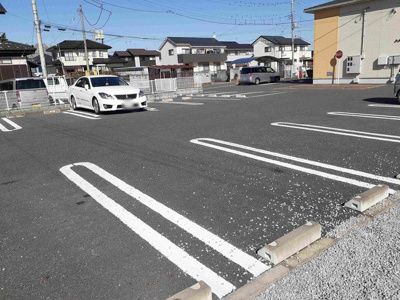 【駐車場】 | さくらハイツＤ棟 | 駐車場があるので、車を買う予定の方も安心です